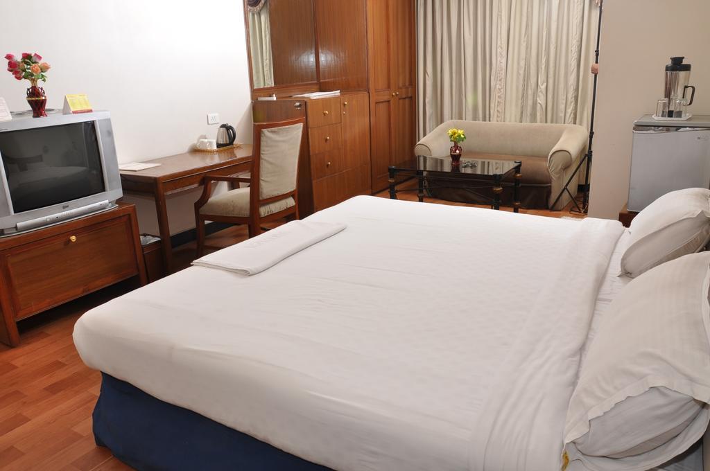 Hotel Sitara Residency Haiderabad Kamer foto